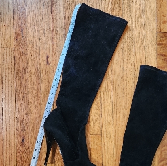 STUART WEITZMAN SUEDE KNEE HIGH POINTED TOE BOOTS BLACK 9.5 - Picture 7 of 10